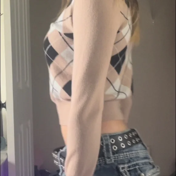 plaid polyester, long sleeve sweater - Picture 3 of 7